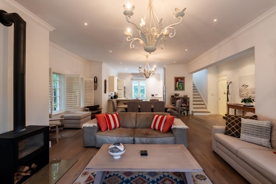 To Let 4 Bedroom Property for Rent in Franschhoek Western Cape